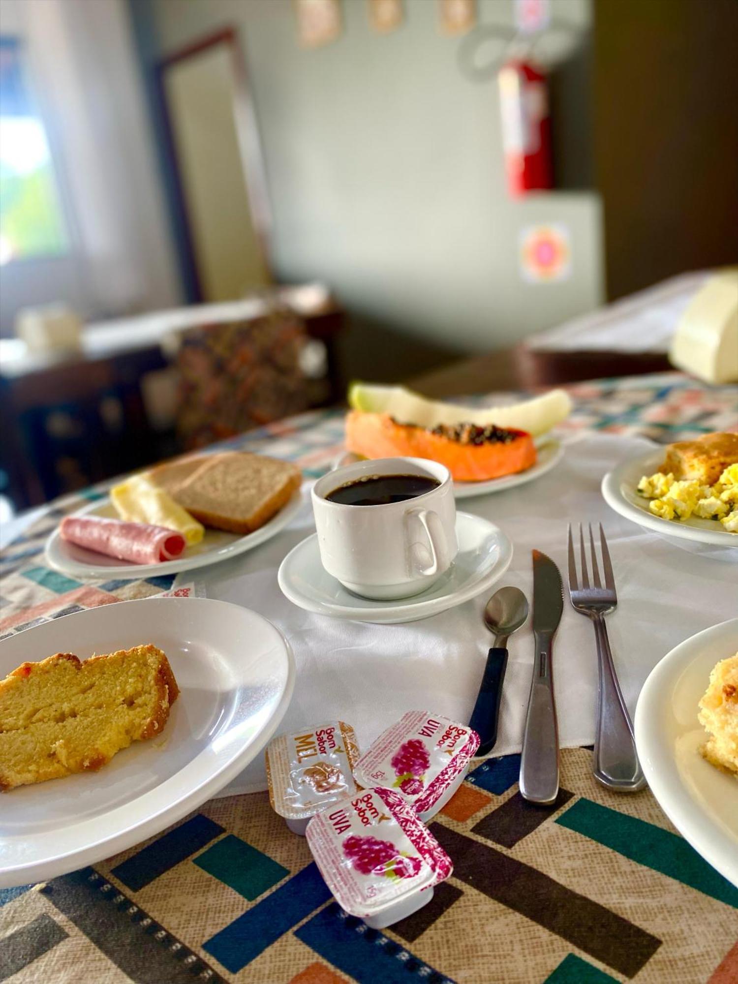 Hotel E Pousada Via Mar Itapocu Екстер'єр фото