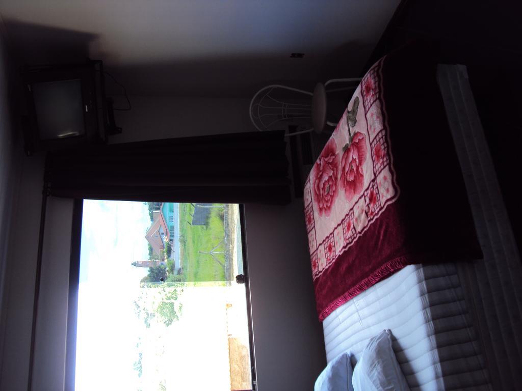 Hotel E Pousada Via Mar Itapocu Екстер'єр фото