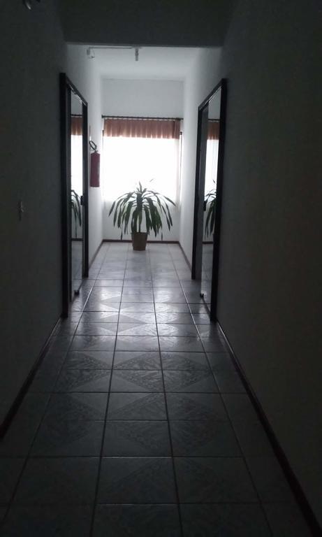 Hotel E Pousada Via Mar Itapocu Екстер'єр фото