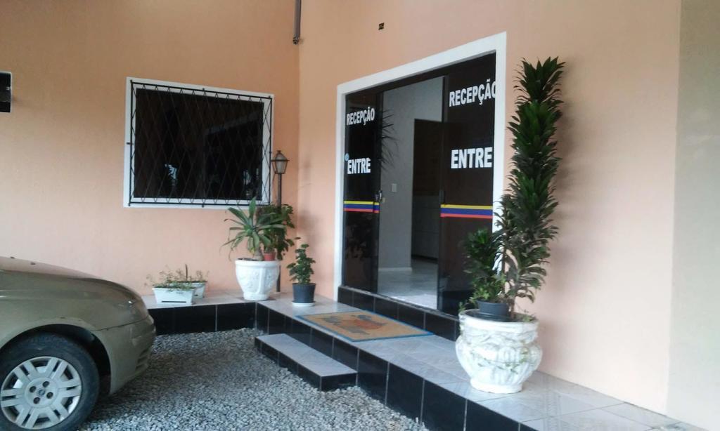 Hotel E Pousada Via Mar Itapocu Екстер'єр фото