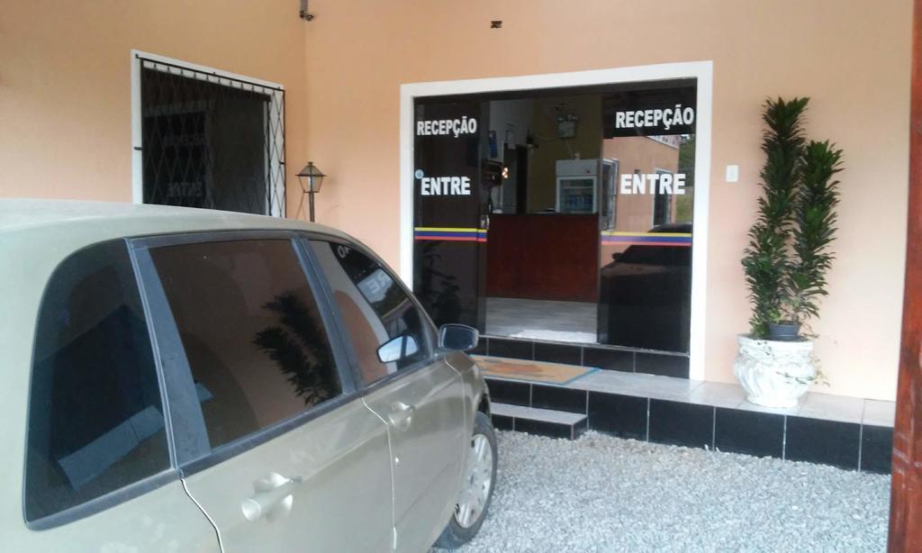 Hotel E Pousada Via Mar Itapocu Екстер'єр фото