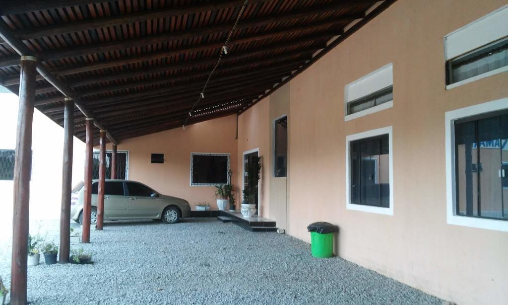 Hotel E Pousada Via Mar Itapocu Екстер'єр фото