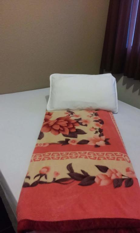 Hotel E Pousada Via Mar Itapocu Екстер'єр фото
