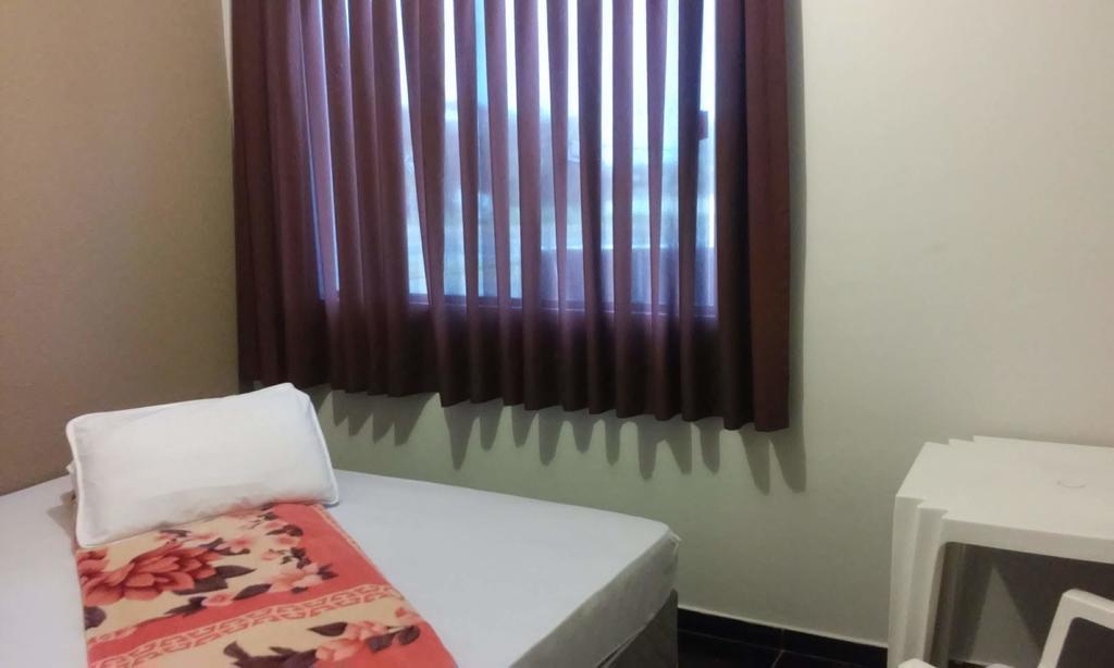 Hotel E Pousada Via Mar Itapocu Екстер'єр фото